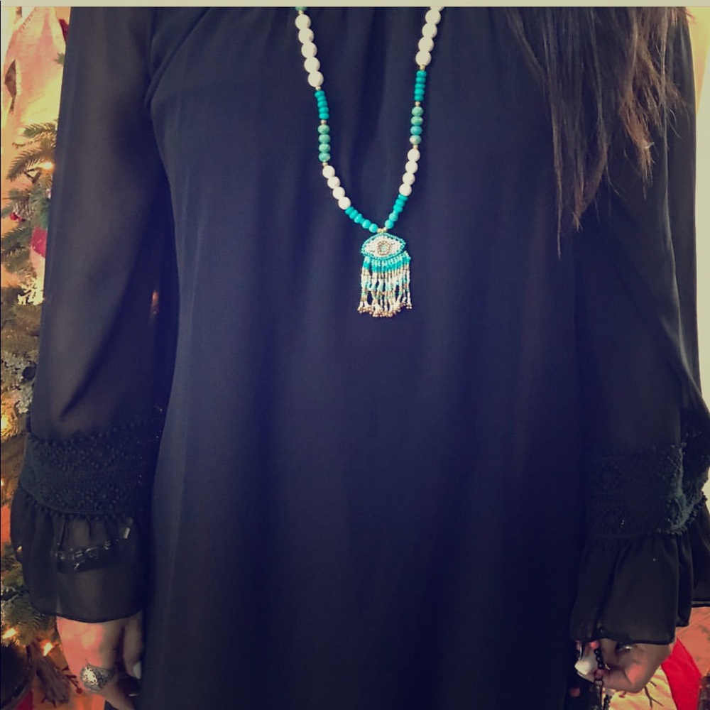 White and blue beaded eye necklace